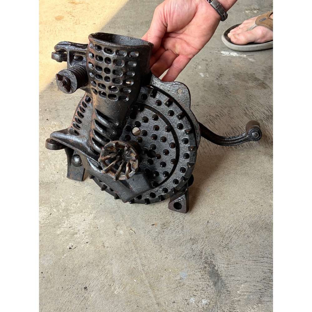 Antique Fulton Cast Iron Corn Sheller Hand Crank Farm Tool Wall Mount 1900s
